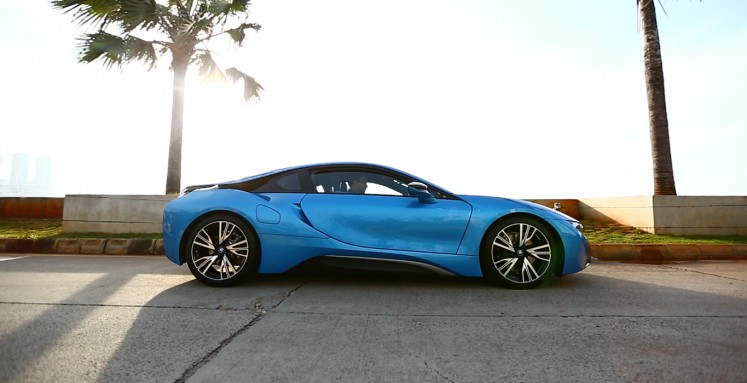 Driving the future: Testing BMW i8