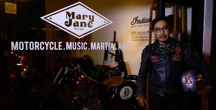 Mastomcustom: Automotive Artworker