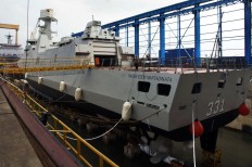 PAL Indonesia displays a 10514-type PKR, named after the KRI RE Martadinata-331, on Jan. 18. The frigate was the first of two warships commissioned by the Indonesian Navy, seen during a trial run for the new unit. JP/Wahyoe Boediwardhana