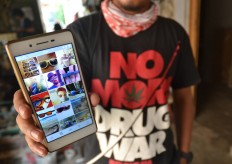 The frames are sold online through social media and the buyers come from not only Jakarta and neighboring Surabaya, but also from the UK, the US and Italy. JP/Aman Rochman