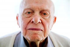 Frank Gleason, 96, a retired colonel with the Office of Strategic Services, is photographed at his home in Atlanta, Wednesday, Sept. 28, 2016. Legislation to recognize the contributions of a group of World War II spies is hung up in Congress. Some 75 years ago, the OSS carried out missions behind enemy lines in Nazi Germany and the Pacific theatre. 'I would be extremely proud to get a gold medal for what we did for our country,' said Gleason, one of the few remaining veterans of the OSS, the World War II-era forerunner to the CIA. 'What we did was a little exciting.' AP Photo/David Goldman