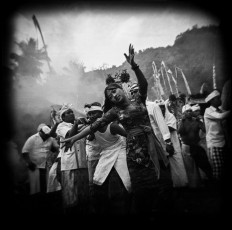 A young woman in a trance takes part in Ngusaba Kapat
at Puseh Temple. JP/ Agung Parameswara