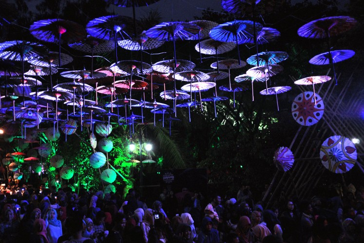 A day at the colorful Indonesian Umbrella Festival