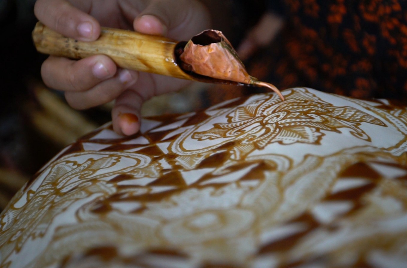 Batik: a cultural dilemma of infatuation and appreciation