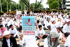 C.Java protesters demand Ahok&rsquo;s immediate incarceration 