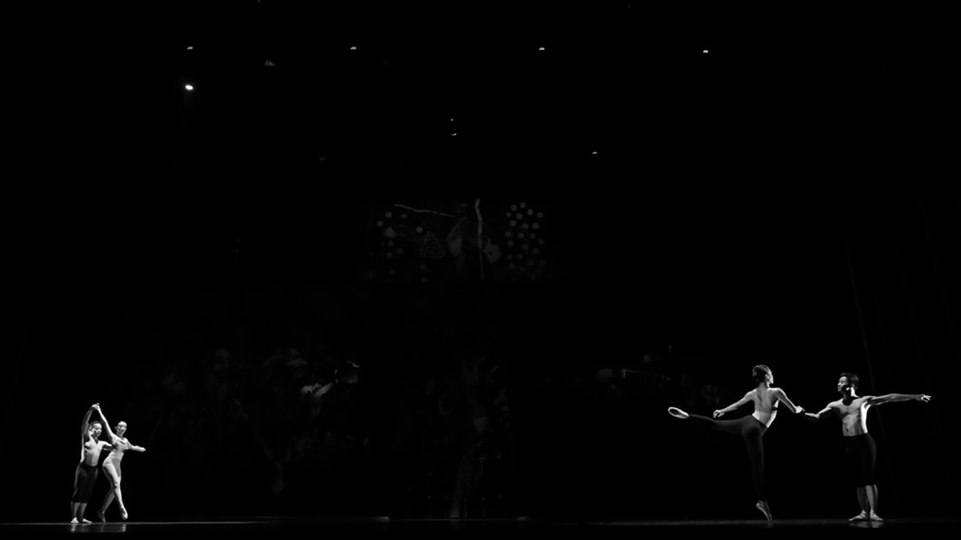 Two pairs of dancers perform during a rehearsal. JP/Wienda Parwitasari
