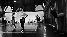Alumni of the Namarina ballet school rehearse for a gala evening to mark the school’s 60th anniversary, at the National Gallery in Jakarta on Nov. 27. JP/Wienda Parwitasari