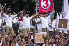If Prabowo runs again in 2024, who will stop him? Anies?