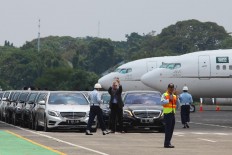 Rows of Mercedes-Benz sedans are readied at Halim Perdanakusuma Airport to be used by King Salman bin Abdulaziz Al Saud and his entourage. JP/Dhoni Setiawan