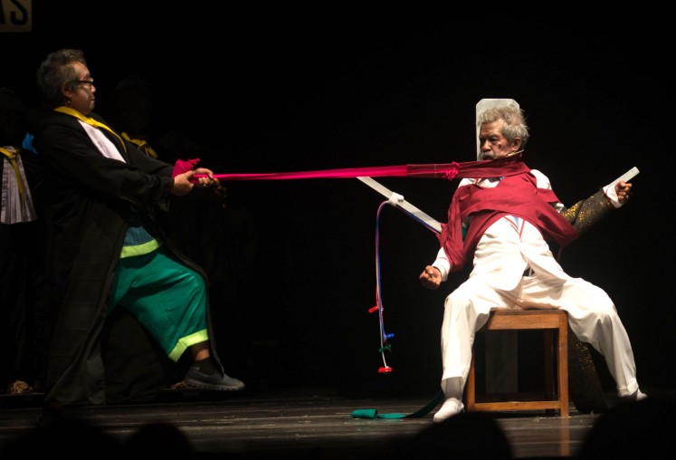 A hilarious spin on injustice, ambition and madness