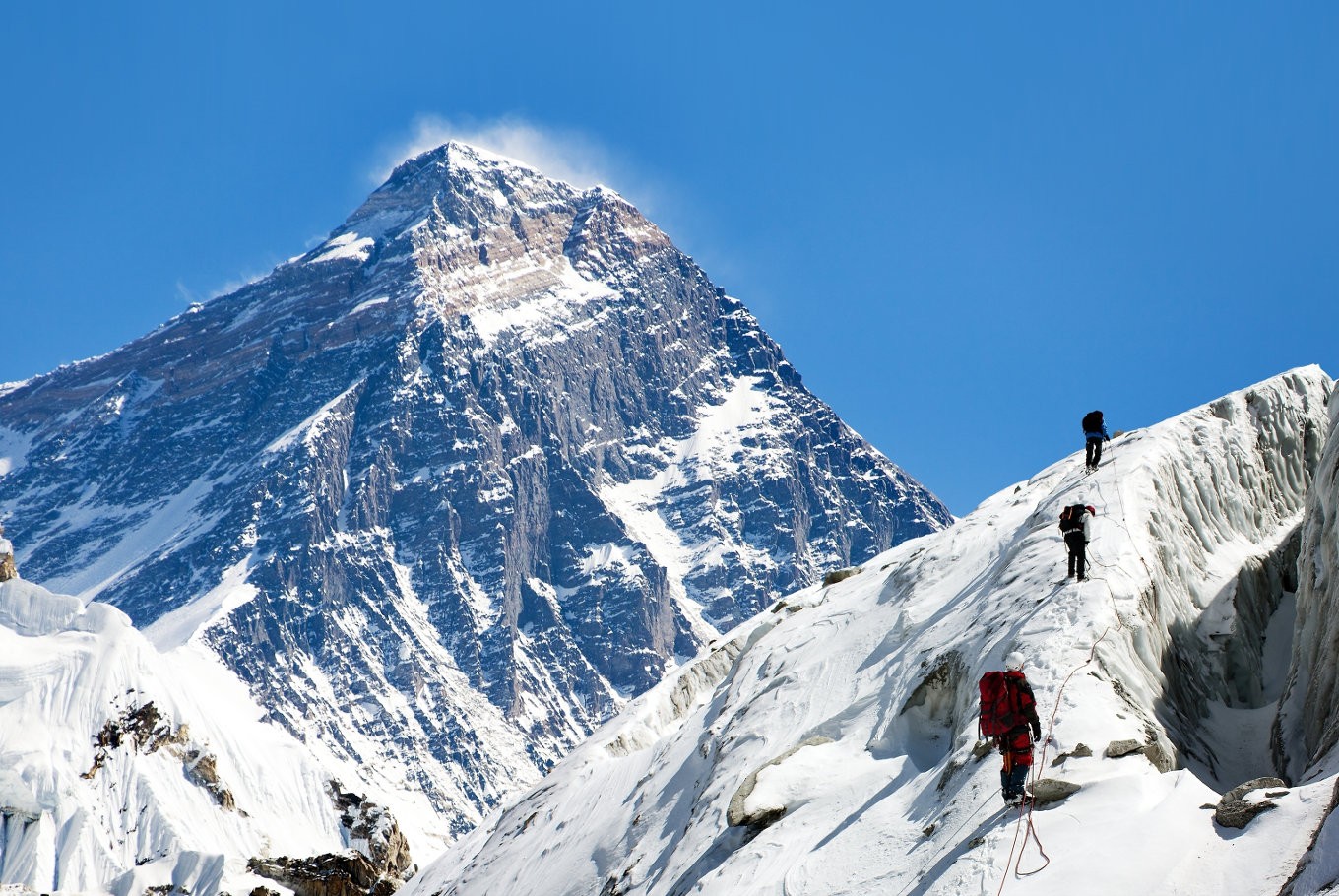 A record 373 foreign climbers have been cleared to scale Everest from the south side during a narrow window of good weather this month -- netting the impoverished Himalayan nation more than $2 million in fees.