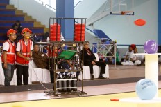 The Jakarta State Polytechnic participates in the Asia-Pacific Broadcasting Union robot division contest. JP/Arya Dipa
