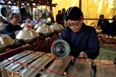 Gamelan (Javanese orchestra) musicians perform Javanese songs during the opening ceremony of the Merti Desa ritual. JP/Stefanus Ajie
