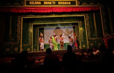 The Kelana Bhakti Budaya ketoprak troupe performs in Yogyakarta every Friday at 9 p.m. JP/Aditya Sagita