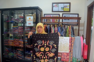 Ondel-ondel batik: A trademark of Jakarta