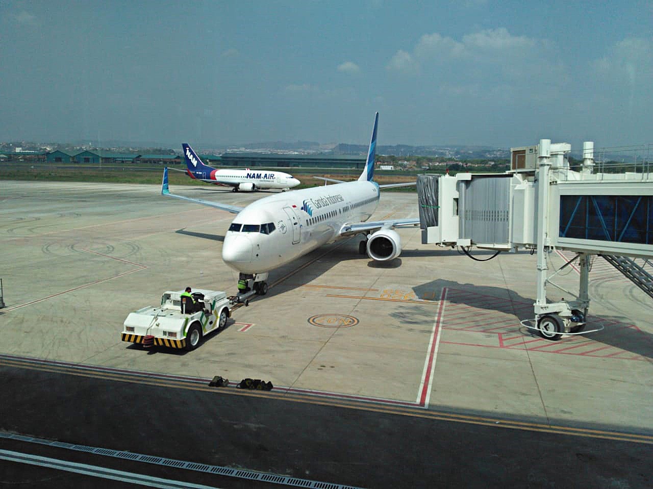 All set: A Garuda Indonesia aircraft gets prepared to depart from Ahmad Yani International Airport's new terminal in Semarang, Central Java.  