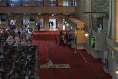 212 supporter delivers Idul Fitri sermon in Istiqlal