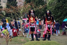 Local dancers perform during the festival. JP/Maksum Nur Fauzan