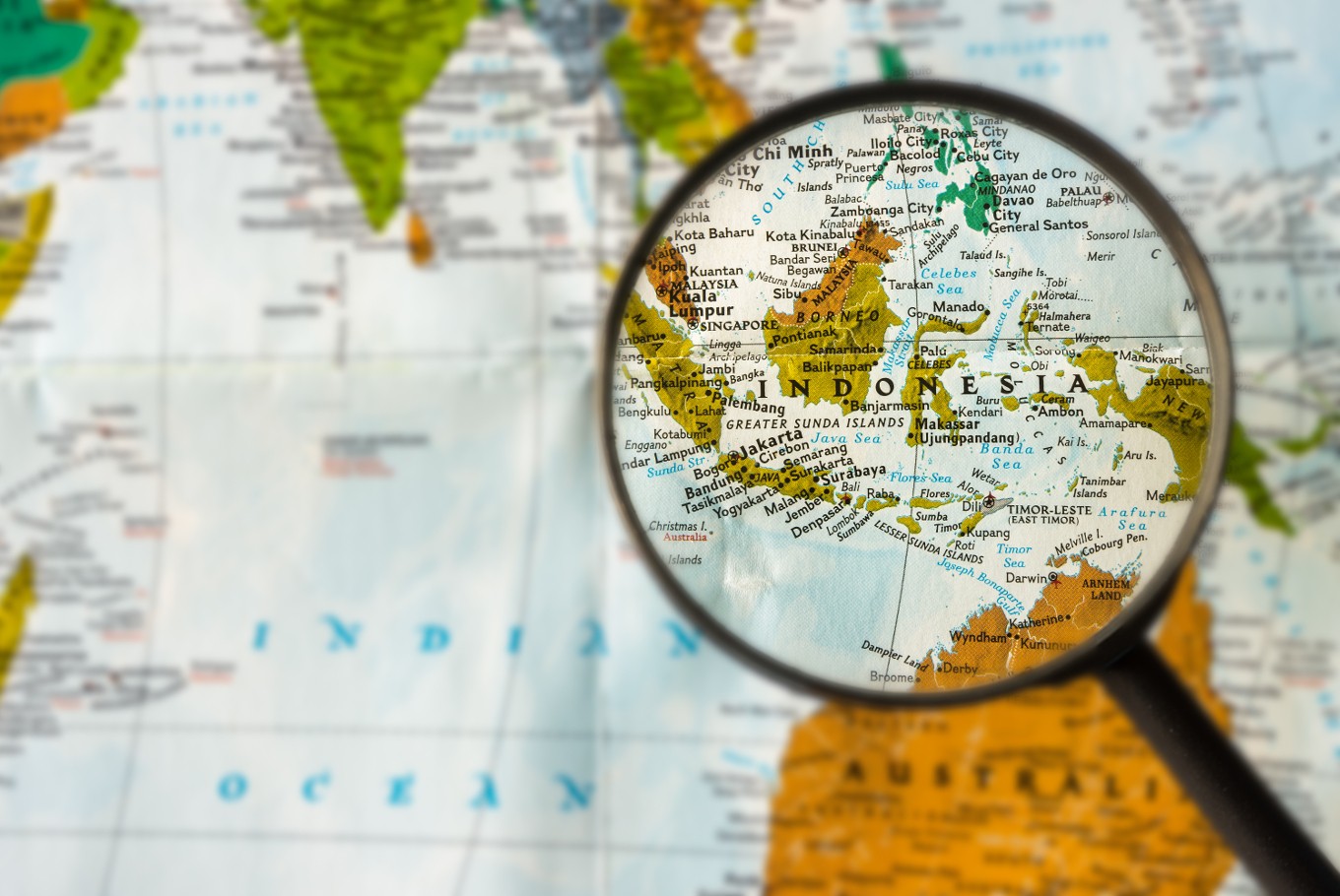 The map of Indonesia. The imaginary Wallace Line is the faunal divide that is drawn between Borneo and Sulawesi as well as Bali and Lombok. 