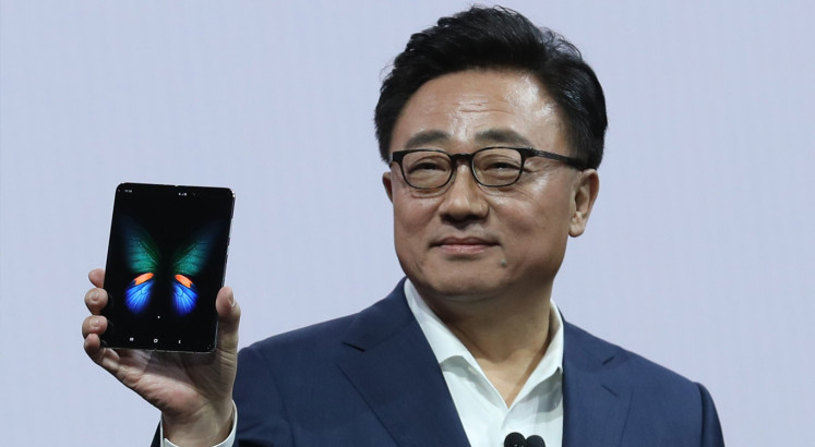 Samsung launches folding smartphone, first 5G handset