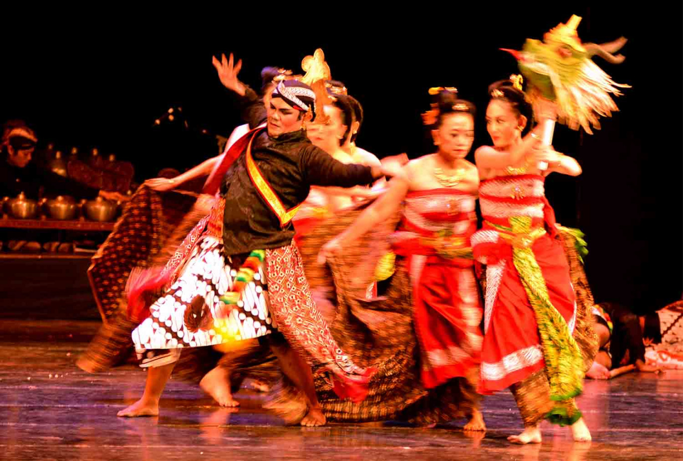 Surakarta marks World Dance Day