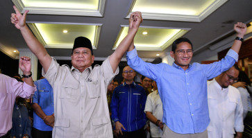 Prabowo accepts court ruling, stops short of conceding defeat