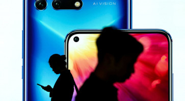 Huawei's first devices powered by HongMeng OS said to launch in 2019