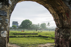 Speelwijk Fortress in the past was used as a watchtower directly facing the Sunda Strait. It also functioned as a place to store cannons and other defensive weaponry. A tunnel connected it with the Surosowan Palace. JP/Mala Hayati