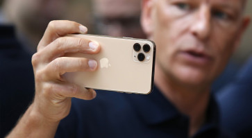 Apple reveals triple-camera iPhone; $5 monthly TV streaming service 