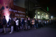 The queue to enter the festival. JP/Tarko Sudiarno