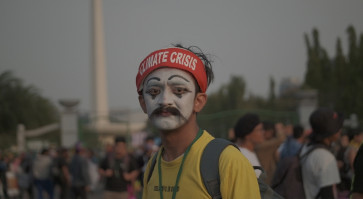 Millions of young people, led by Sweden's Thunberg, strike for climate action