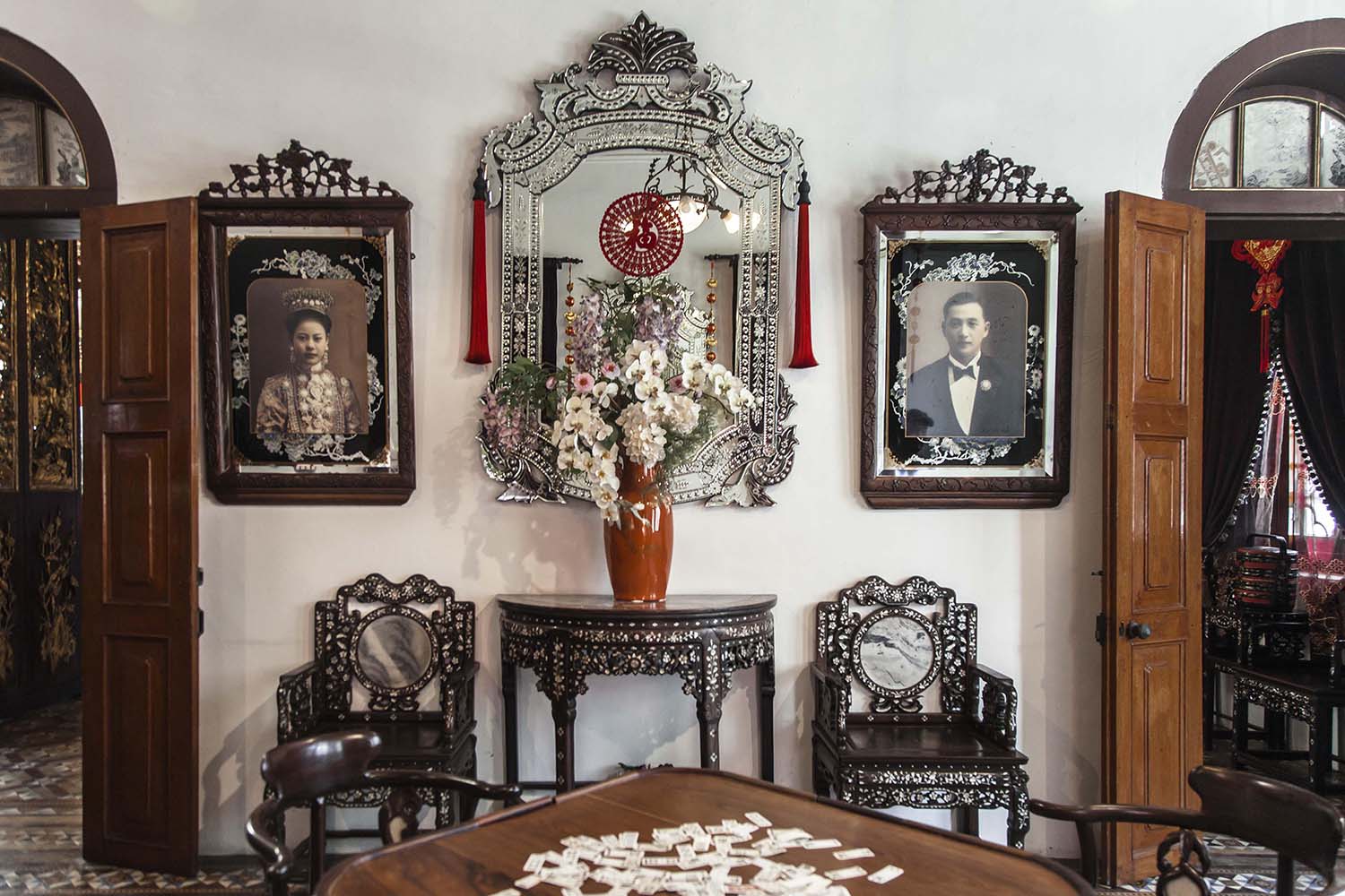 Built in the 19th century, the Pinang Peranakan Mansion has been restored and converted into a museum dedicated to preserving Peranakan cultural heritage. Peranakan is a term for ethnic Chinese took up residence in Malaysia. Here, visitors can see the luxurious lifestyles of the Baba and the Nyonya in the magnificent house that adopted the local culture of Malaysia with a hint of the British colonial lifestyle. JP/Irene Barlian