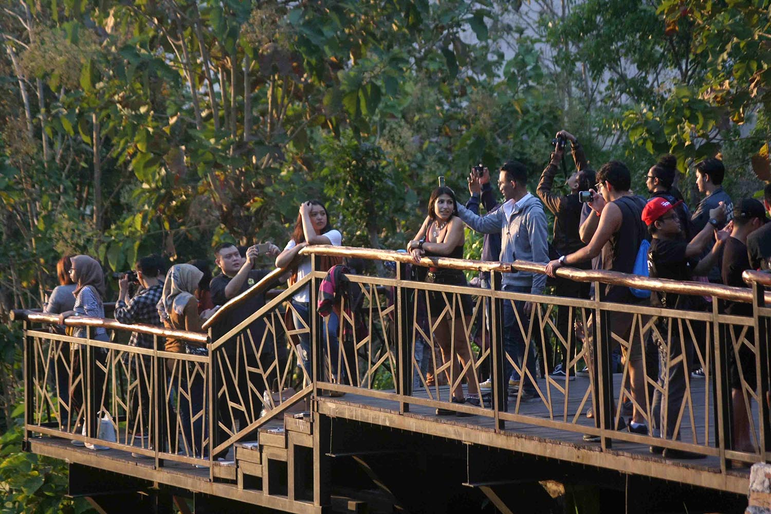 A platform is provided to enjoy the view and take photographs. JP/Maksum Nur Fauzan
