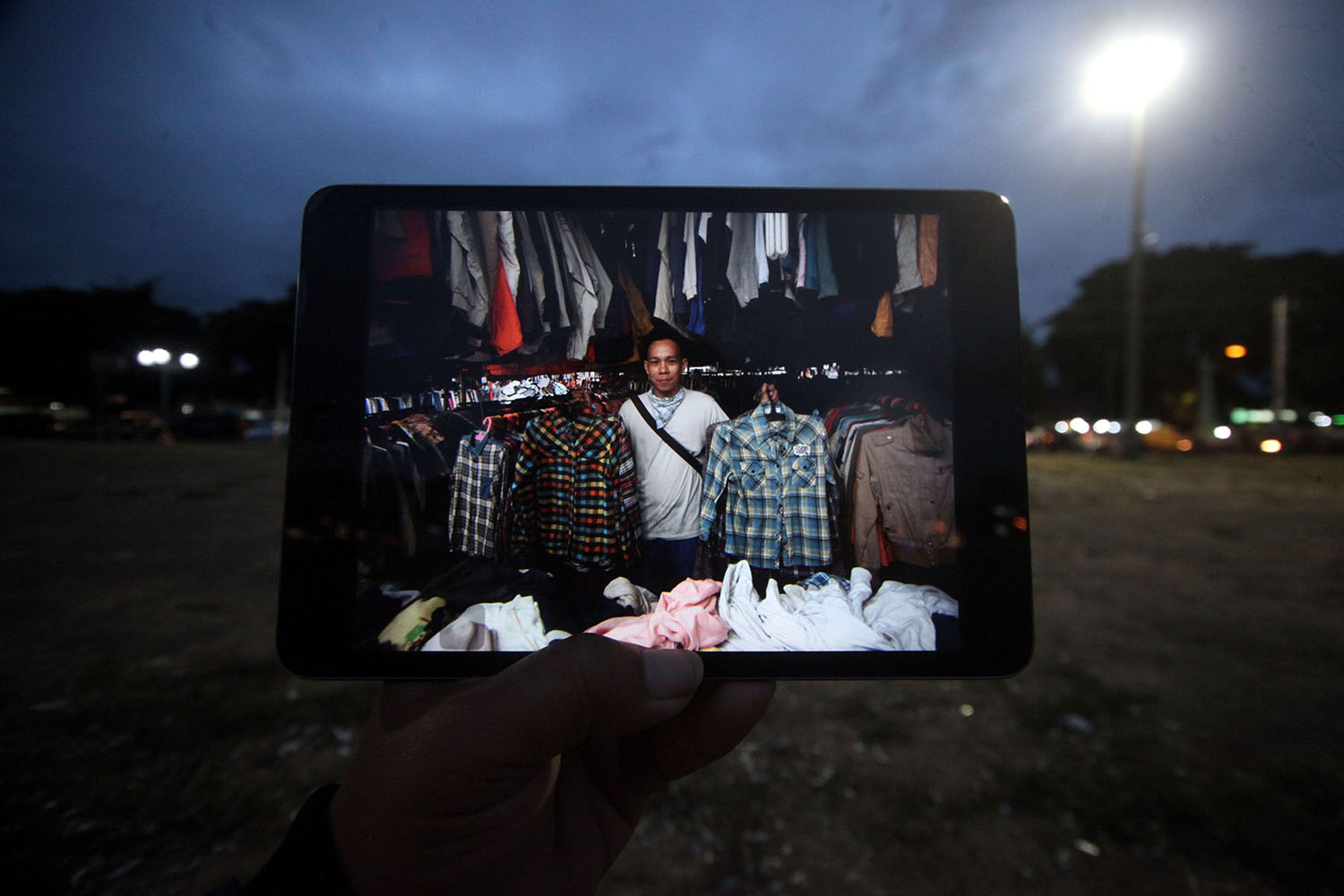 A secondhand clothing seller.  JP/Boy T Harjanto