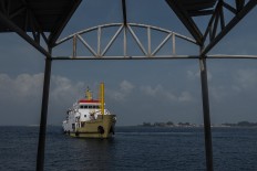 The Sabuk Nusantara 66 approaches the docks of Pulau Pramuka in Thousand Islands regency. The ferry stops at only three of the regency's islands, namely Untung Jawa, Pramuka and Kelapa. JP/Rosa Panggabean