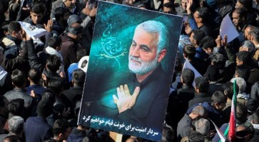 Thousands of Iraqis attend funeral of paramilitary chief Abu Mahdi al-Muhandis