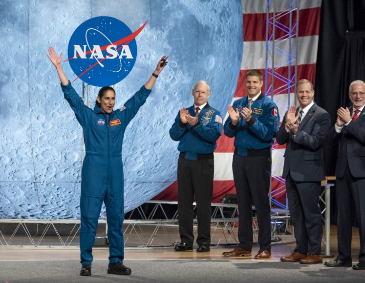 'Space unites us': First Iranian-American astronaut reaches for stars