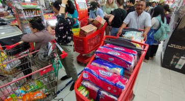 Panic buying hits Jakarta after announcement of first COVID-19 cases 