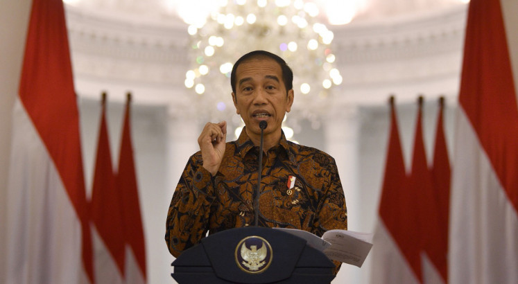 Jokowi calls for ‘social distancing’ to stem virus spread