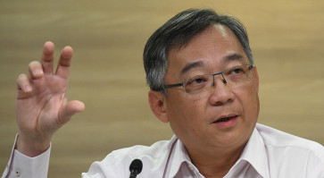 Singapore confirms first COVID-19 deaths, including one Indonesian patient