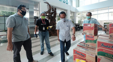 ‘The Jakarta Post’ raises funds for gravediggers handling COVID-19 burials