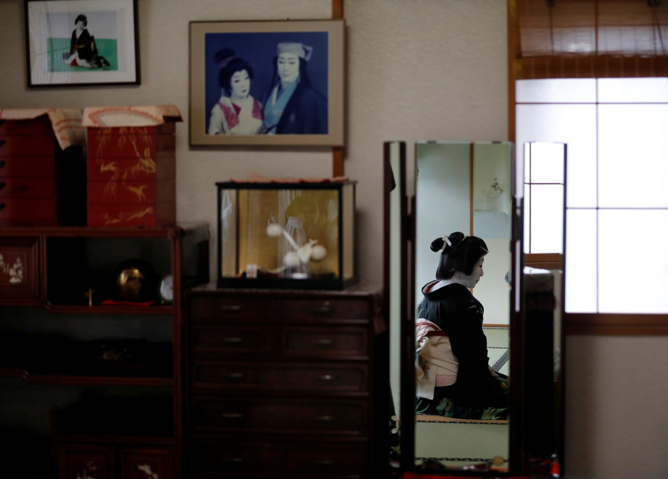 Socially distant geisha struggle to survive in coronavirus shadow