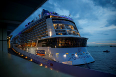 Cruise ship returns to Singapore over suspected COVID-19 case 