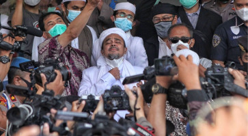 Govt. disbands hardline group FPI 