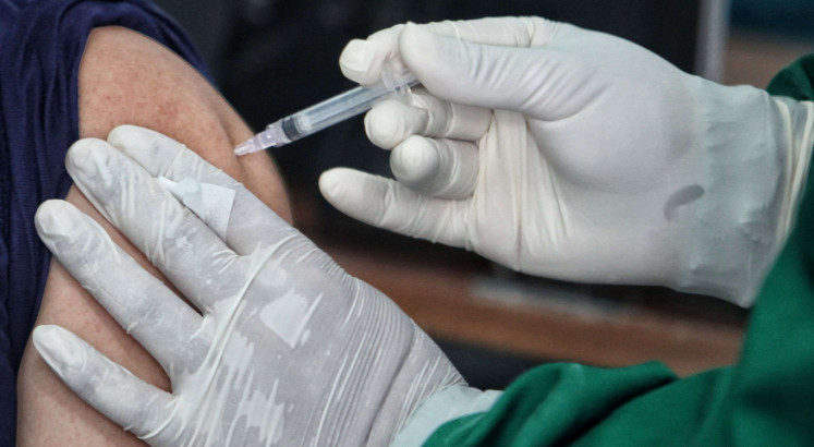 "My mask is my vaccine": Doctor urges health protocols amid vaccination drive